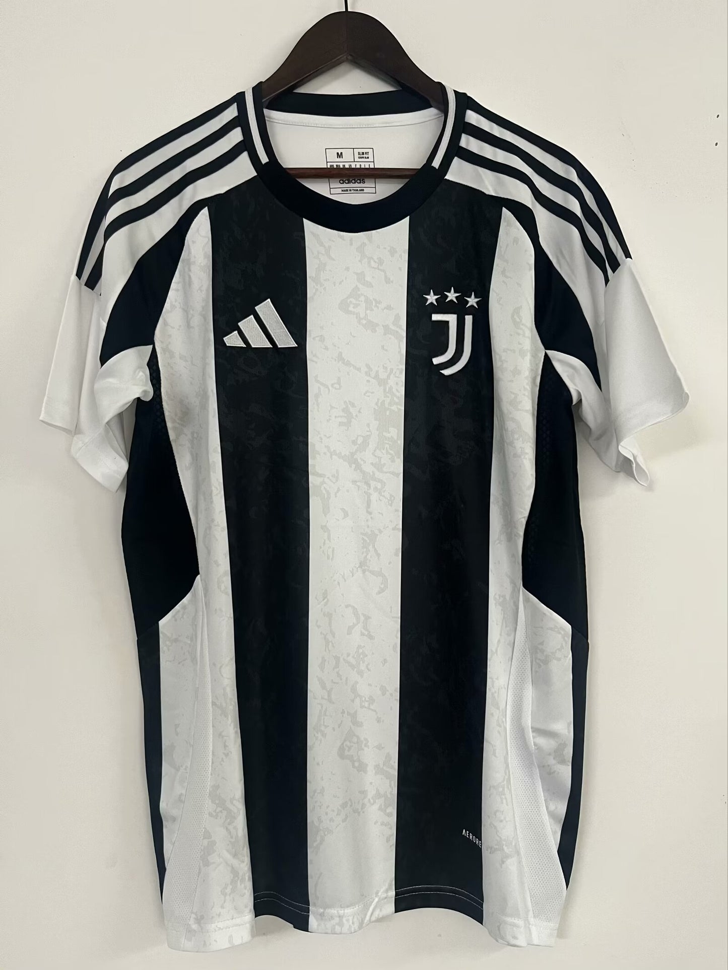 24/25 Juventus Home