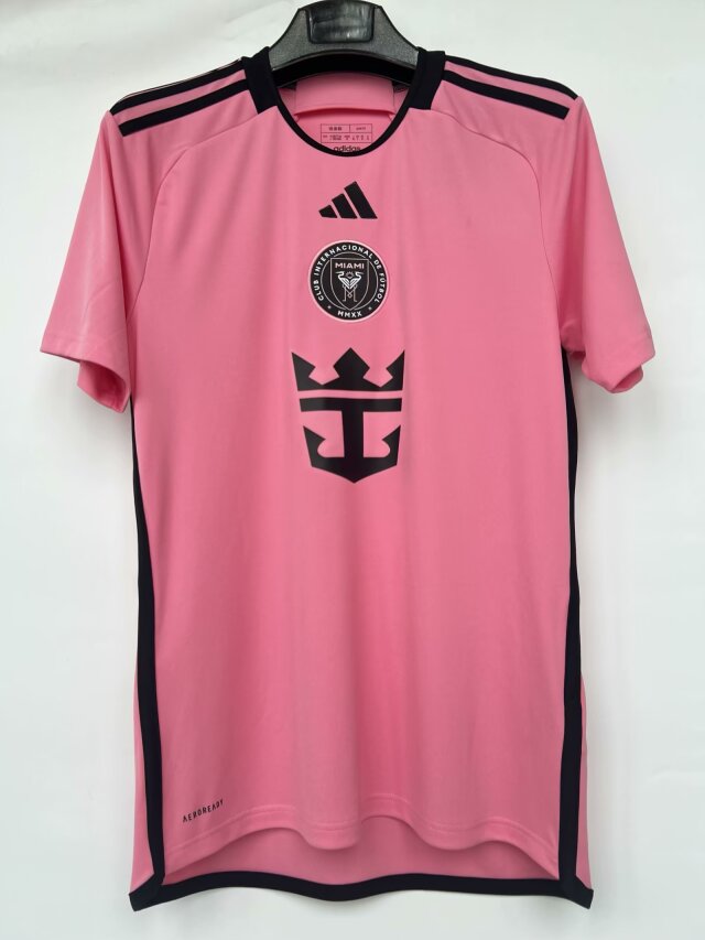 Messi Legacy Collection (6 shirts)