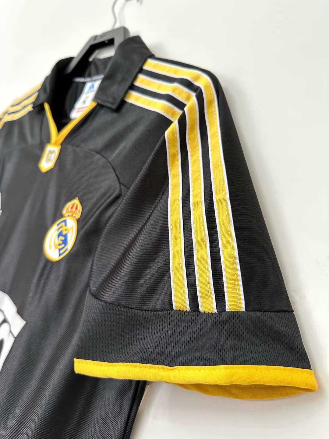 98/00 Real Madrid Away Retro