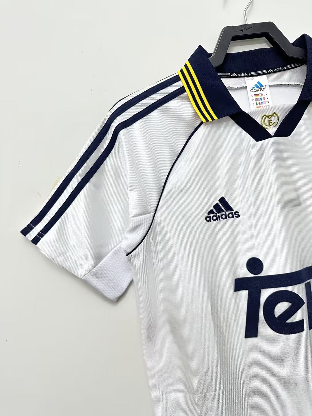 98/00 Real Madrid Home Retro