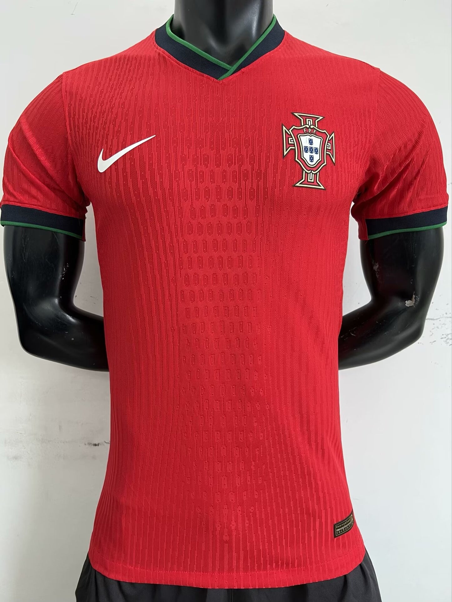 Portugal Home 24/25 (Player Version)