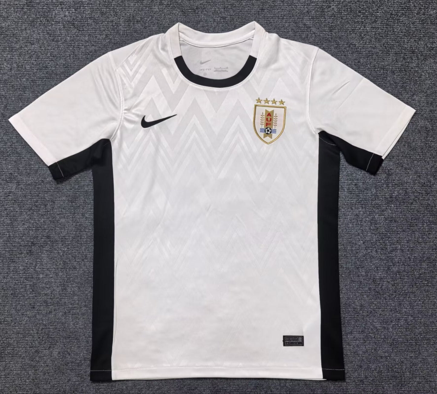 Uruguay Away 26/27