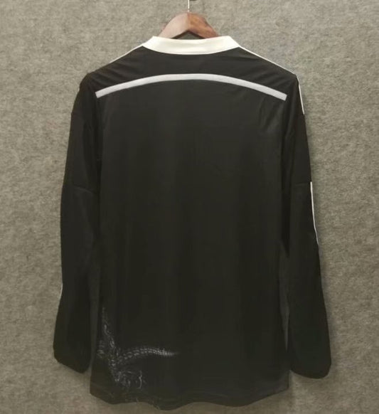 Real Madrid Retro (Long Sleeve)