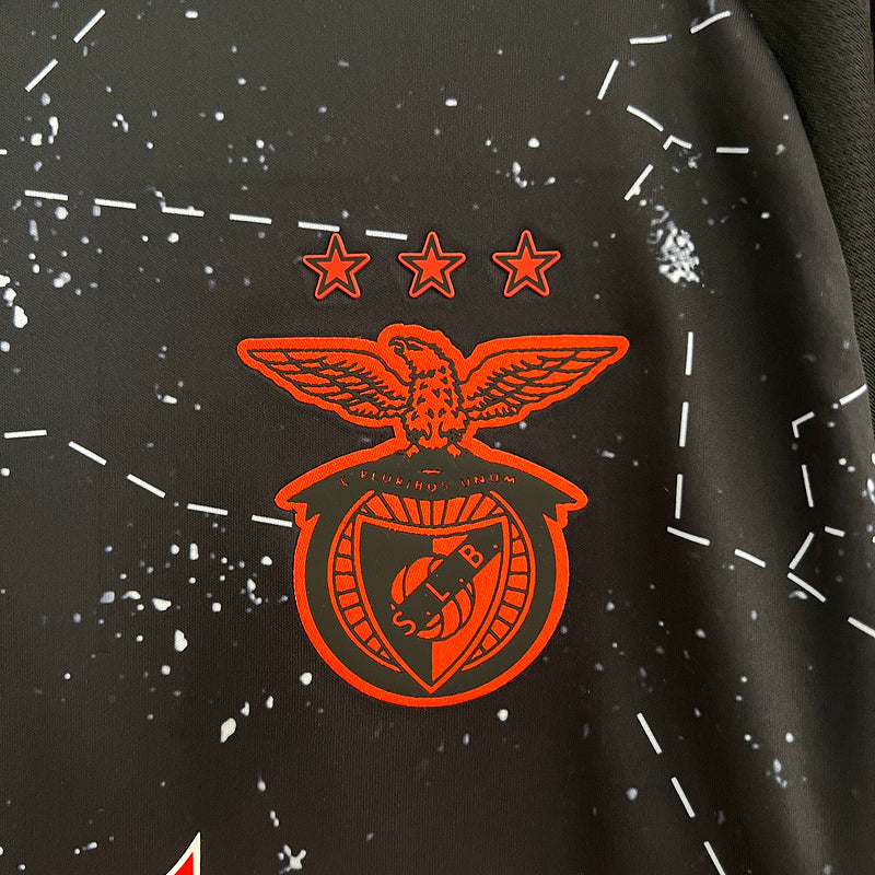 24/25 Benfica Away